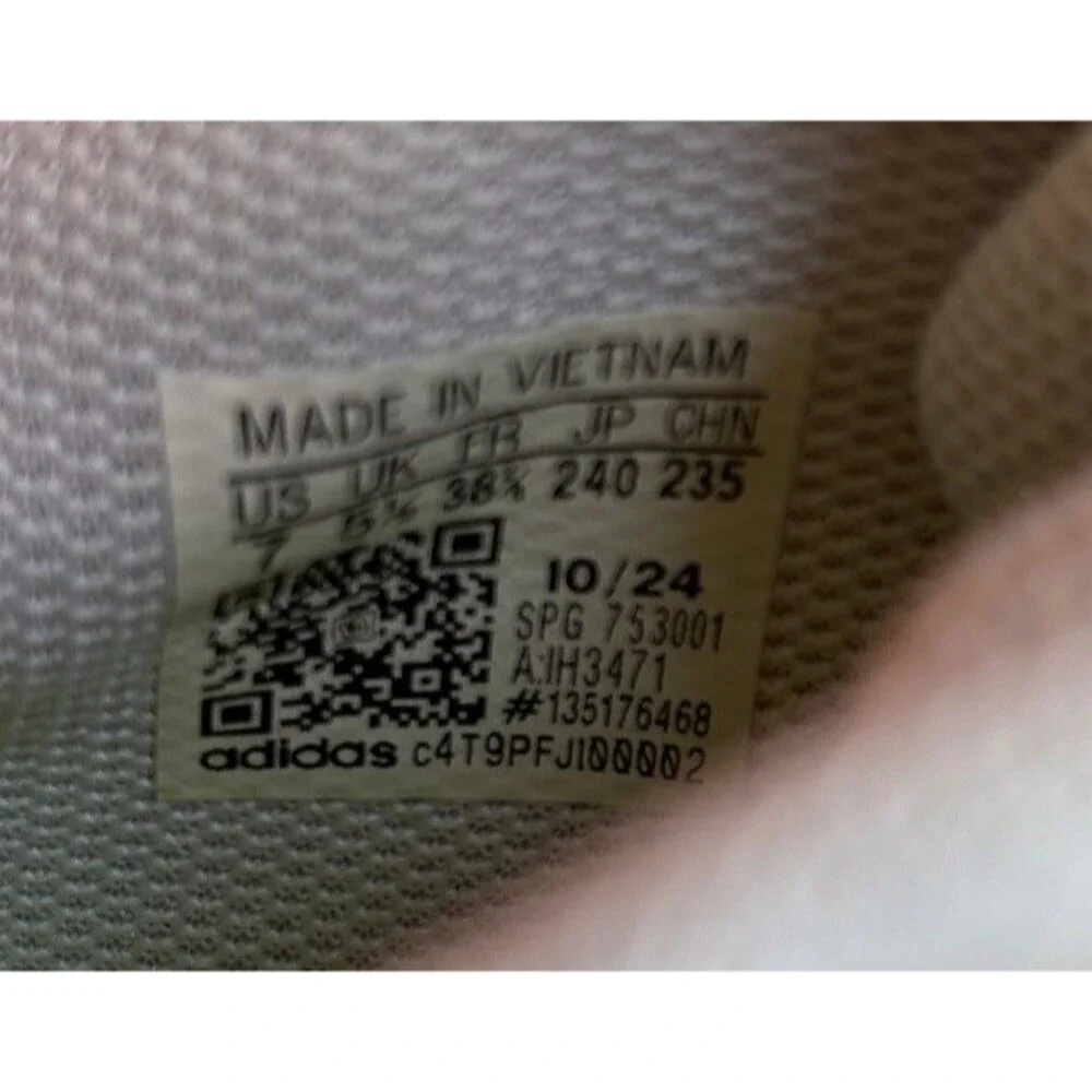 adidas product pair